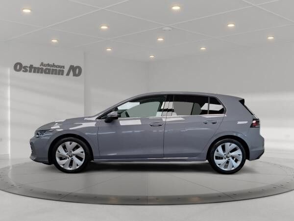 Volkswagen Golf VIII 1.5 eTSI Style AHK ACC Massage Matrix