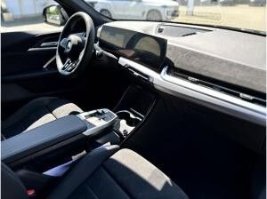 BMW iX2 eDrive20 M Sportpaket HK HiFi DAB LED RFK