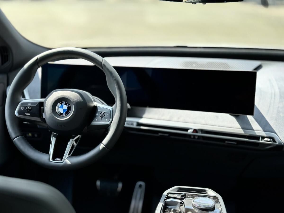 BMW ix xDrive45 M Sportpaket HK HiFi DAB LED RFK