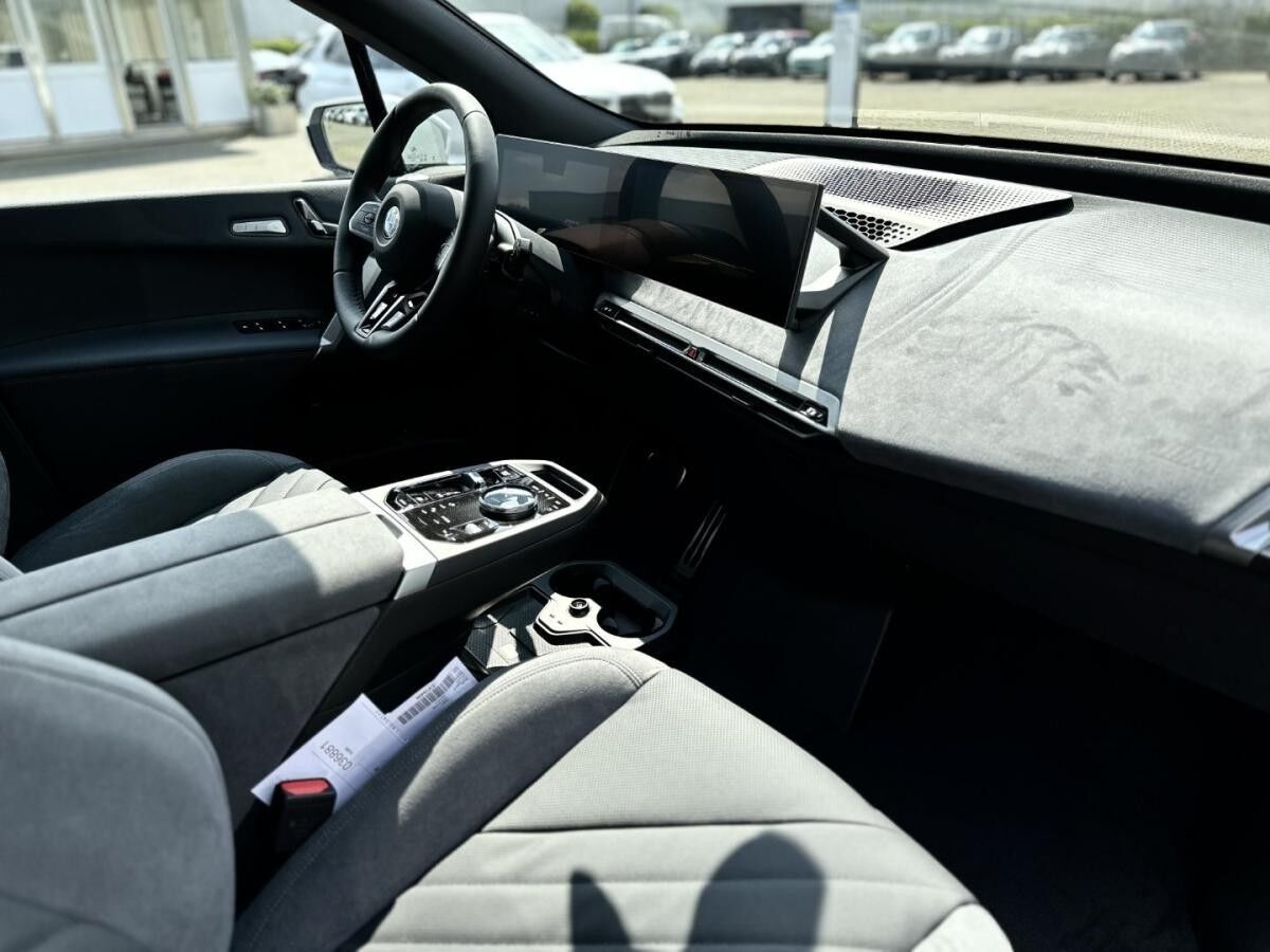 BMW ix xDrive45 M Sportpaket HK HiFi DAB LED RFK