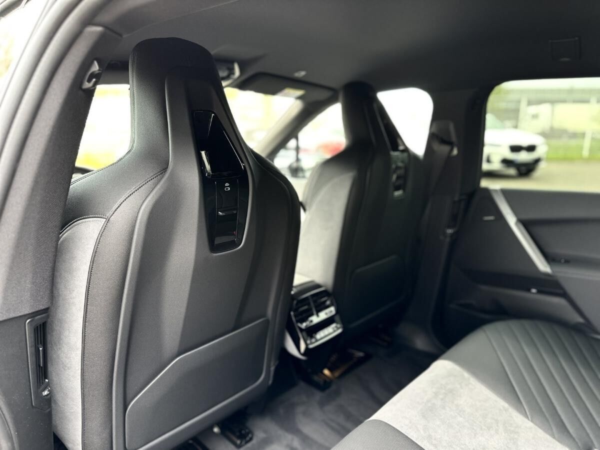 BMW ix xDrive45 M Sportpaket HK HiFi DAB LED RFK