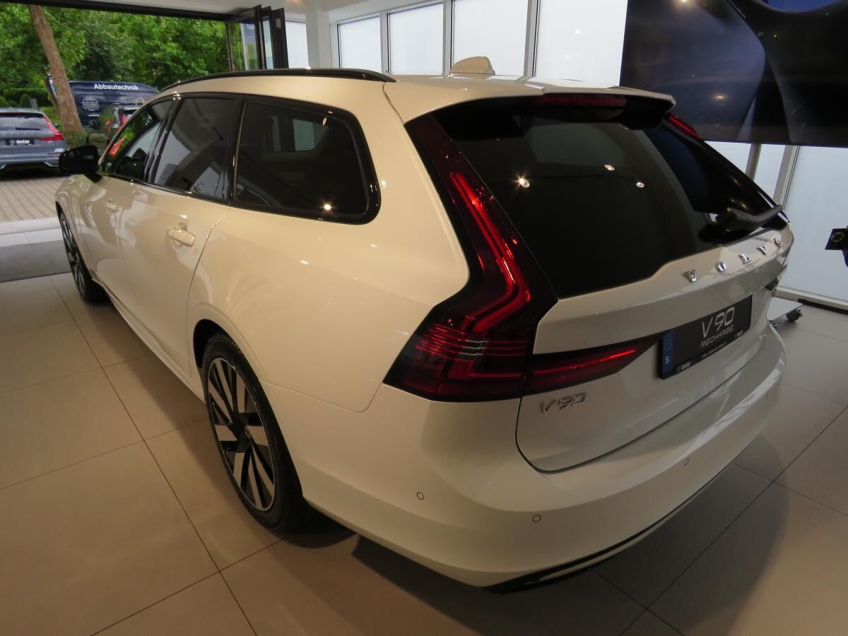 Volvo V90 T6 Recharge AWD Plus Dark