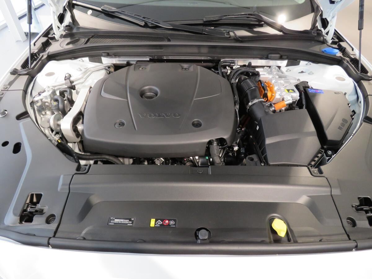 Volvo V90 T6 Recharge AWD Plus Dark