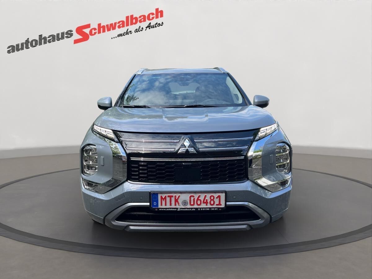 Mitsubishi Outlander 2.4 PHEV TOP  **PRIVATAKTION**