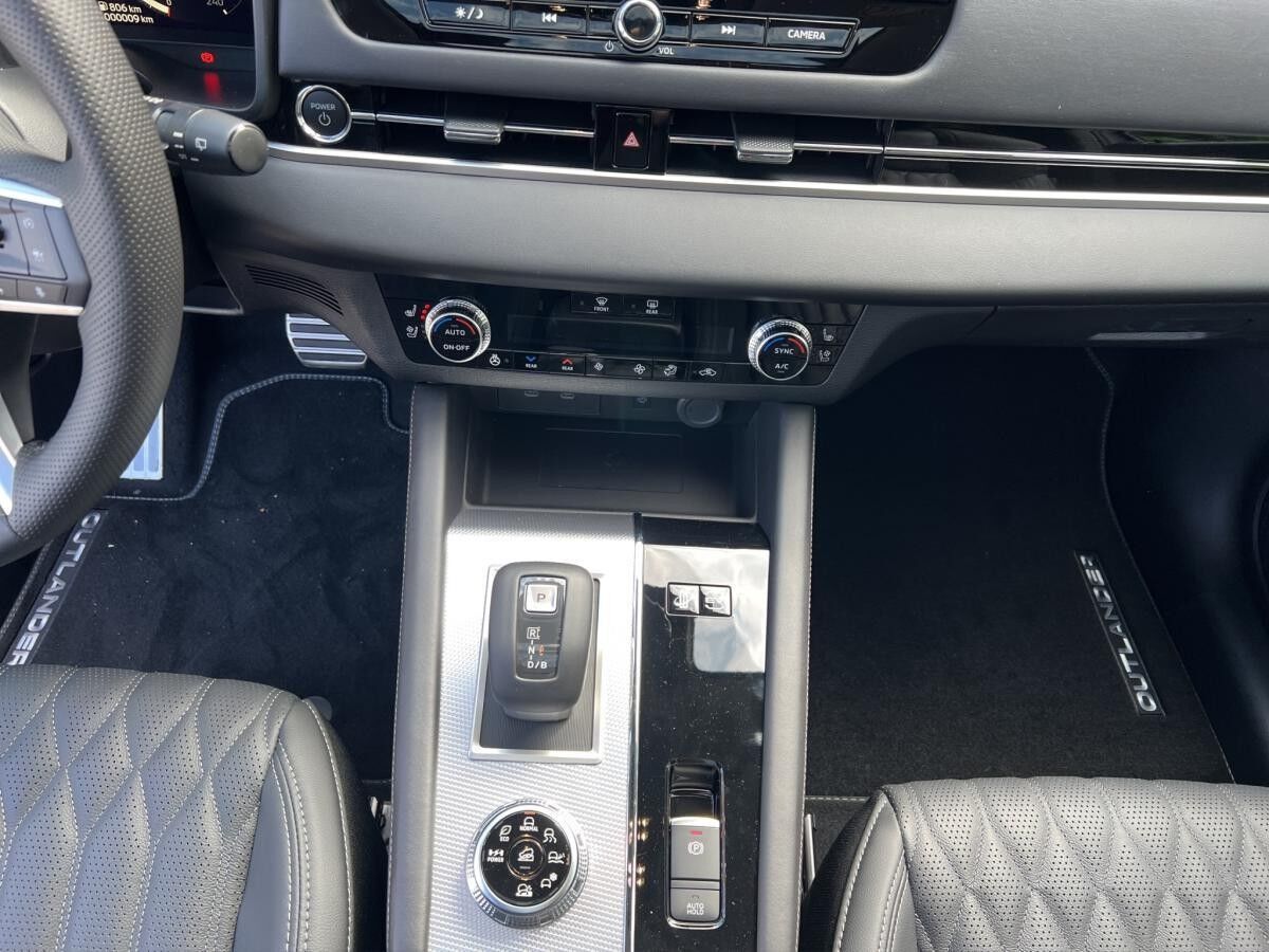 Mitsubishi Outlander 2.4 PHEV TOP  **PRIVATAKTION**