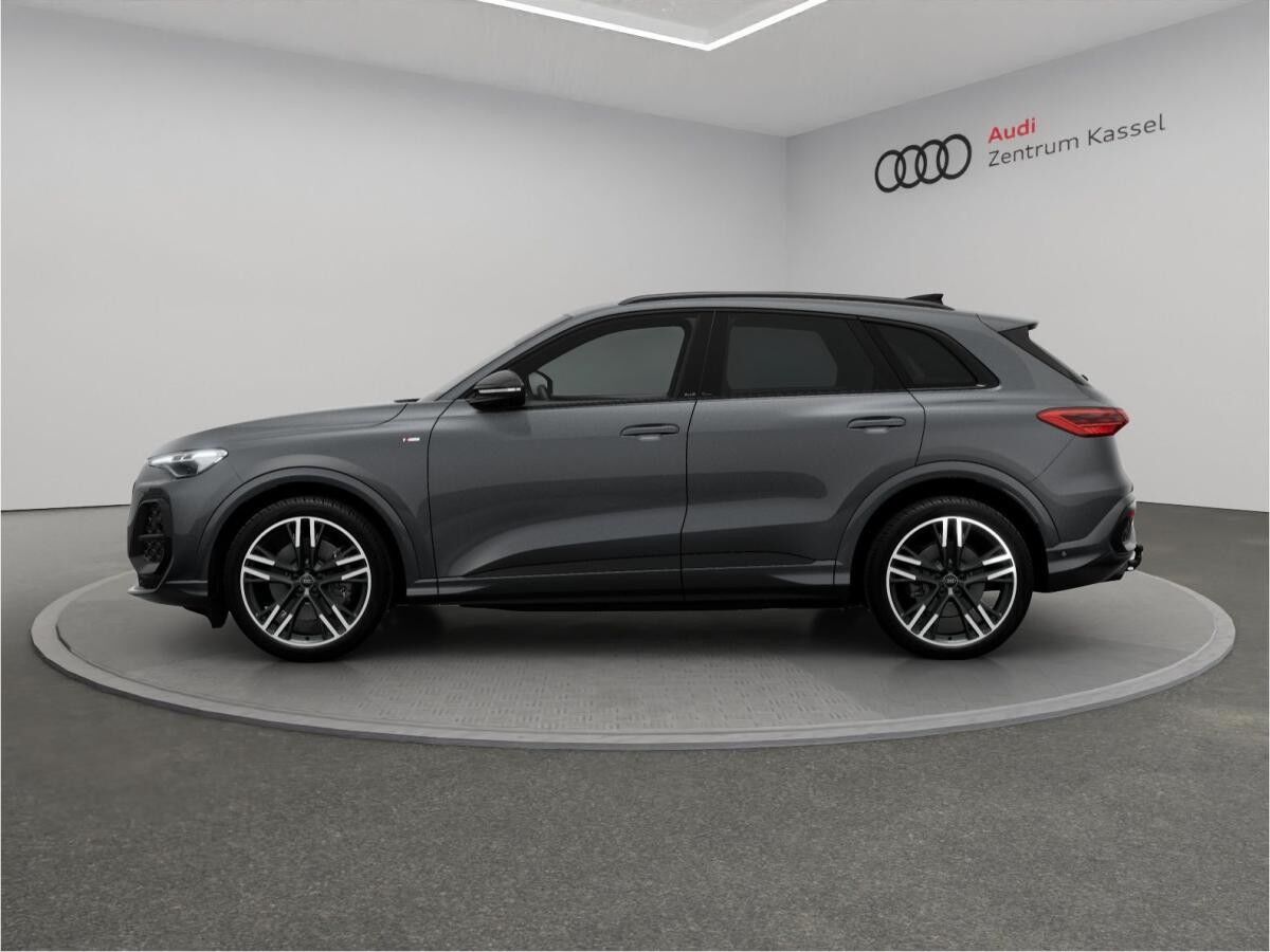 Audi Q5 SUV TDI quattro S line Matrix LED 360° AHK Audi Q5 SUV TDI quattro S line Matrix LED 360° AHK