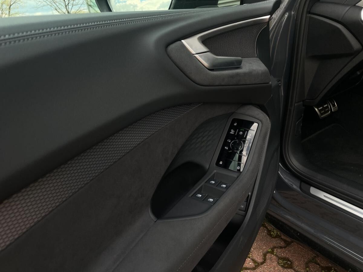 Audi A5 Avant TFSI quattro S line Matrix LED HuD B&O