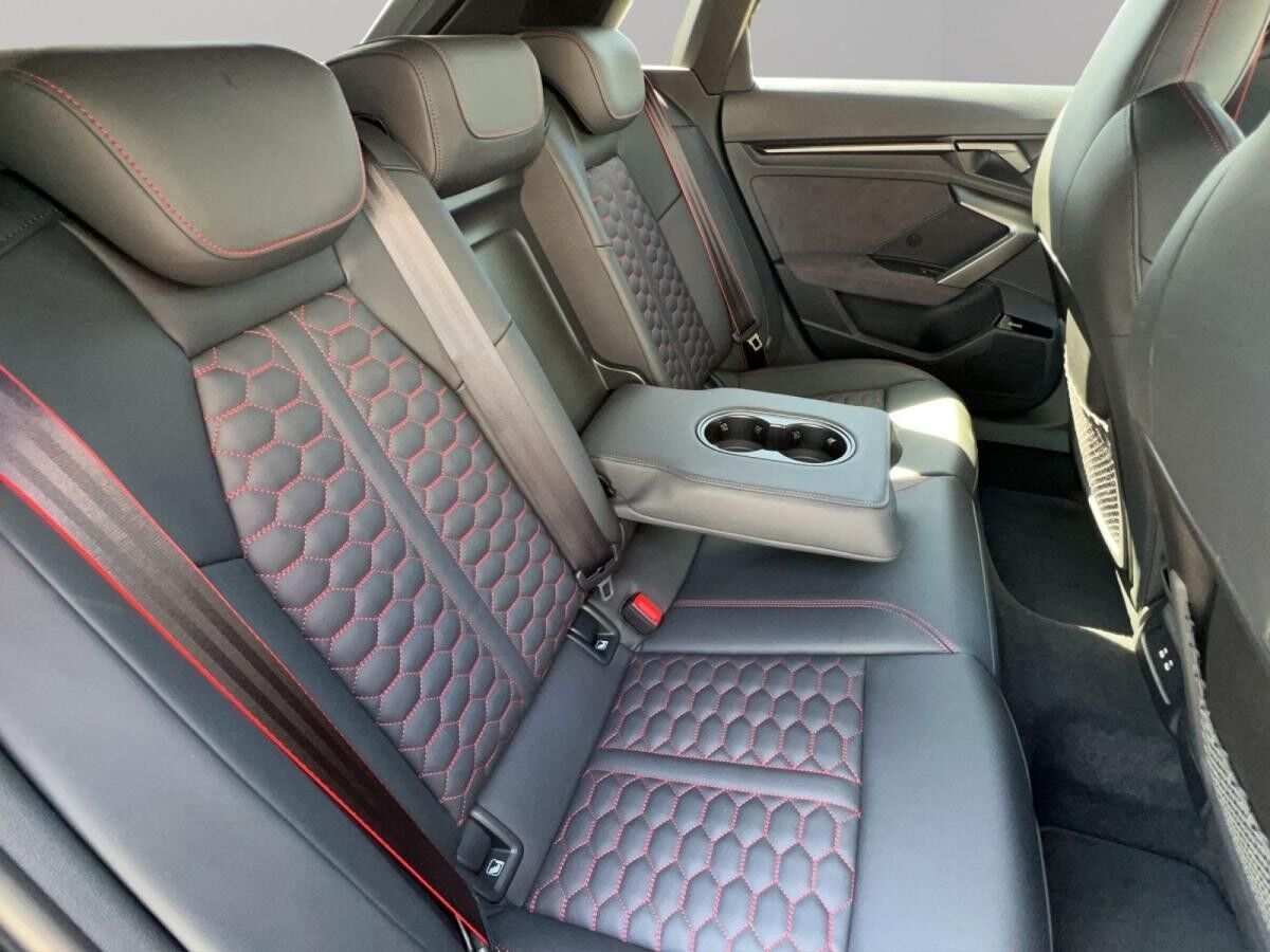 Audi RS3 Sportback S tronic+280 KM/H+MASSAGE Audi RS3 Sportback S tronic+280 KM/H+MASSAGE
