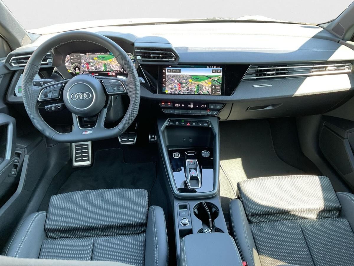 Audi A3 Sportback 40 TFSI e S line Business AHK ACC