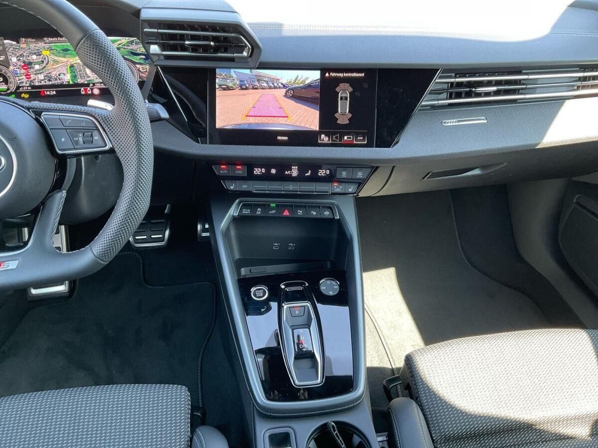 Audi A3 Sportback 40 TFSI e S line Business AHK ACC