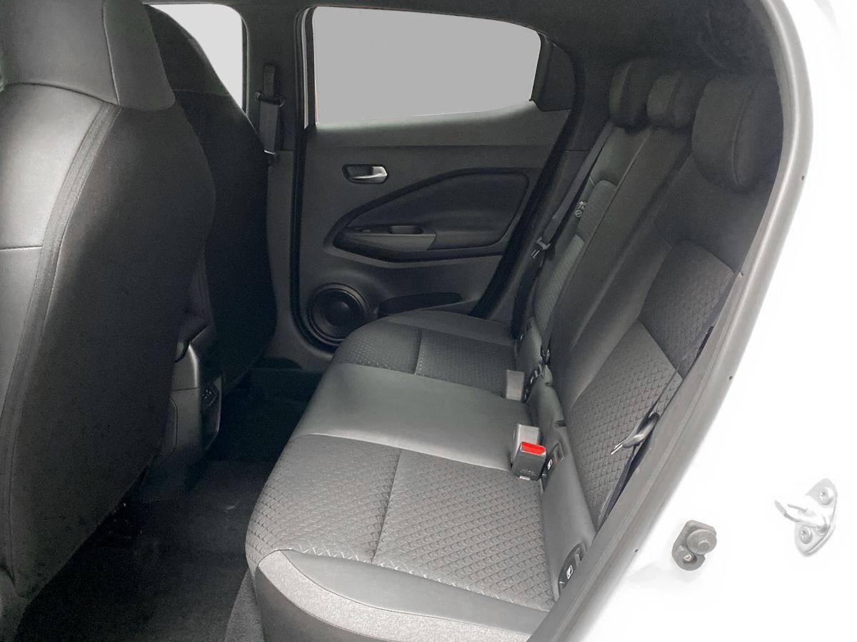 Nissan Juke N-Connecta 1.6 L Hybrid 4AMT Automatik