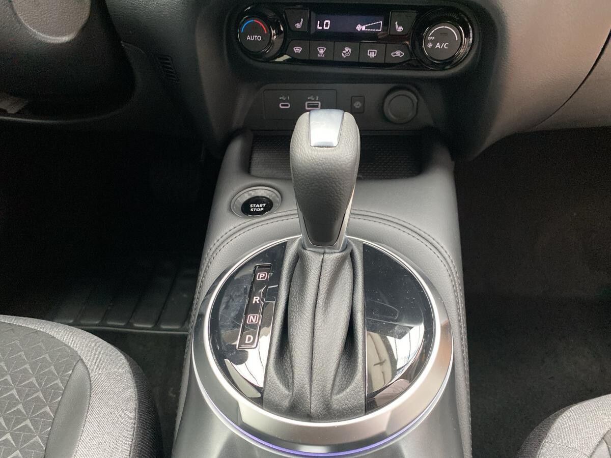 Nissan Juke N-Connecta 1.6 L Hybrid 4AMT Automatik