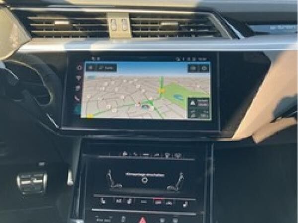 Audi Q8 Sportback e-tron 55 quattro(GET)