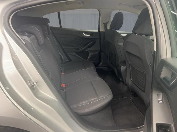 Ford Focus Cool & Connect EcoBoost 100
