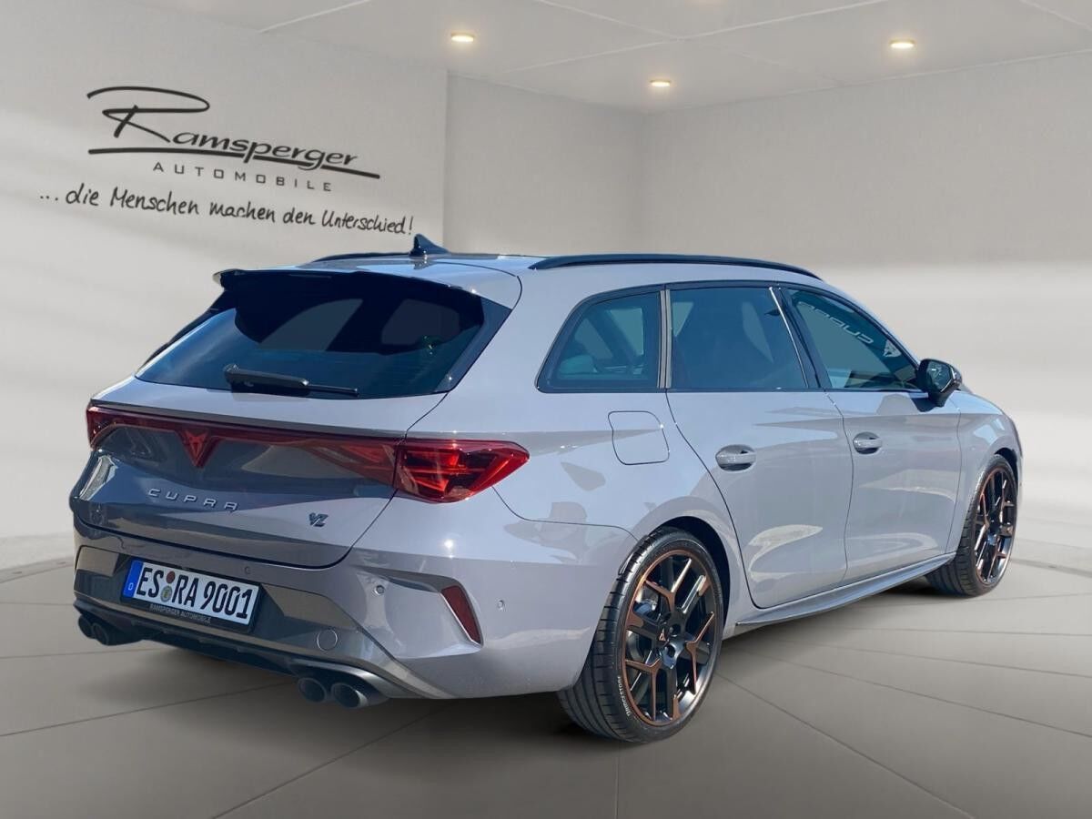 Cupra Leon Sportstourer VZ Extreme 2.0 TSI Matrix/Pano/uvm.