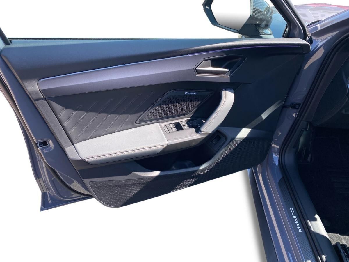 Cupra Leon Sportstourer VZ Extreme 2.0 TSI Matrix/Pano/uvm.