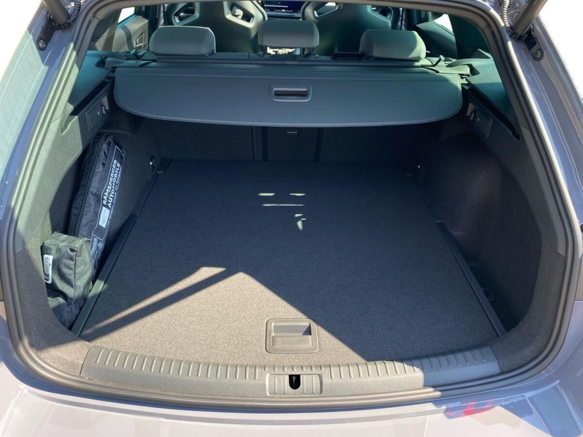 Cupra Leon Sportstourer VZ Extreme 2.0 TSI Matrix/Pano/uvm.