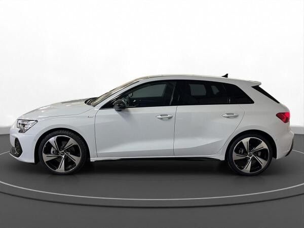 Audi A3 Sportback 35 TFSI S line AHK Pano Matrix LM 19"