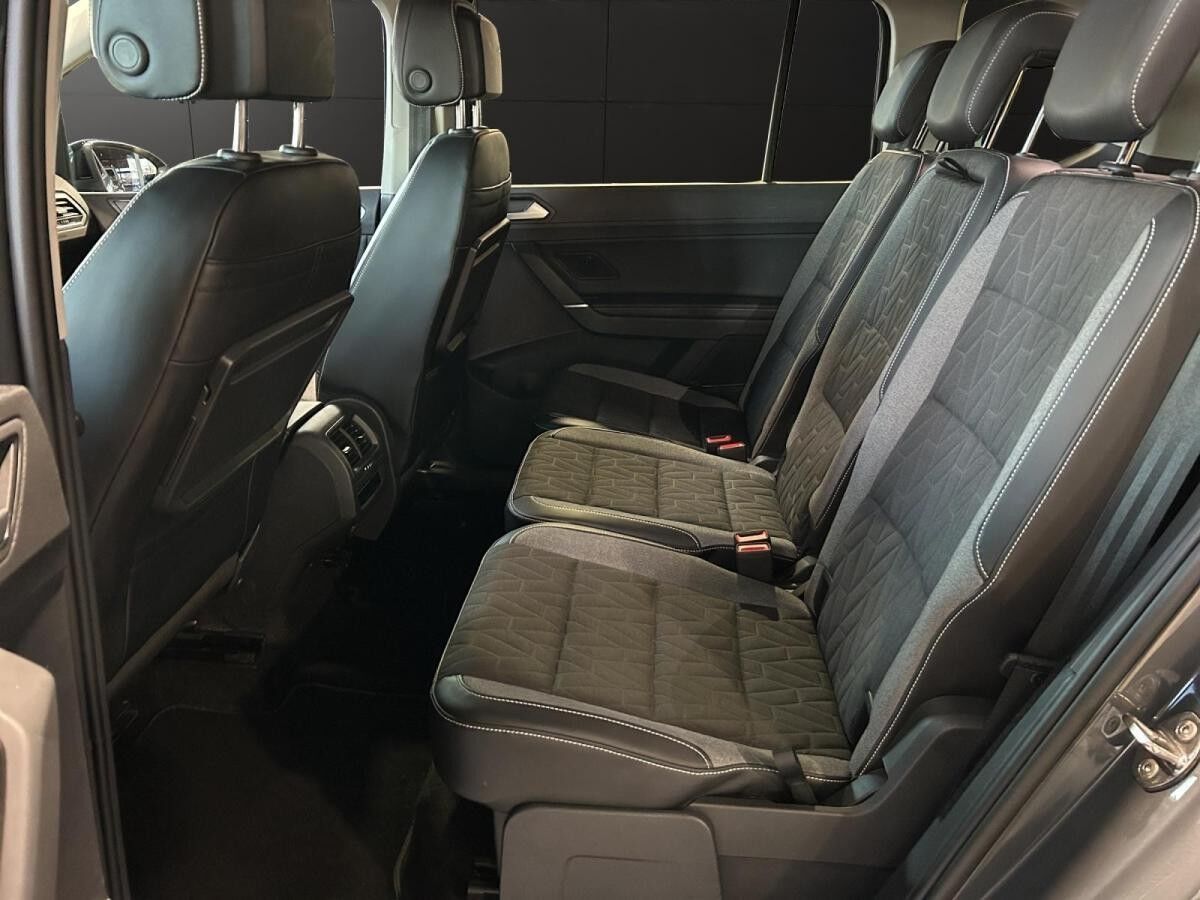 Volkswagen Touran GOAL 1.5 TSI*AHK*CAM*IQ-LIGHT*DSG*SHZ*ACC