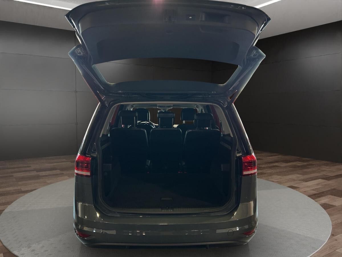 Volkswagen Touran GOAL 1.5 TSI*AHK*CAM*IQ-LIGHT*DSG*SHZ*ACC