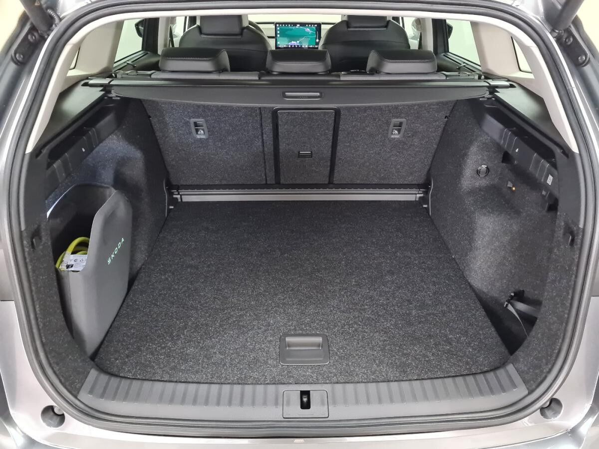 Skoda ENYAQ Enyaq 60 AHK Pano Matrix W-Pumpe 20