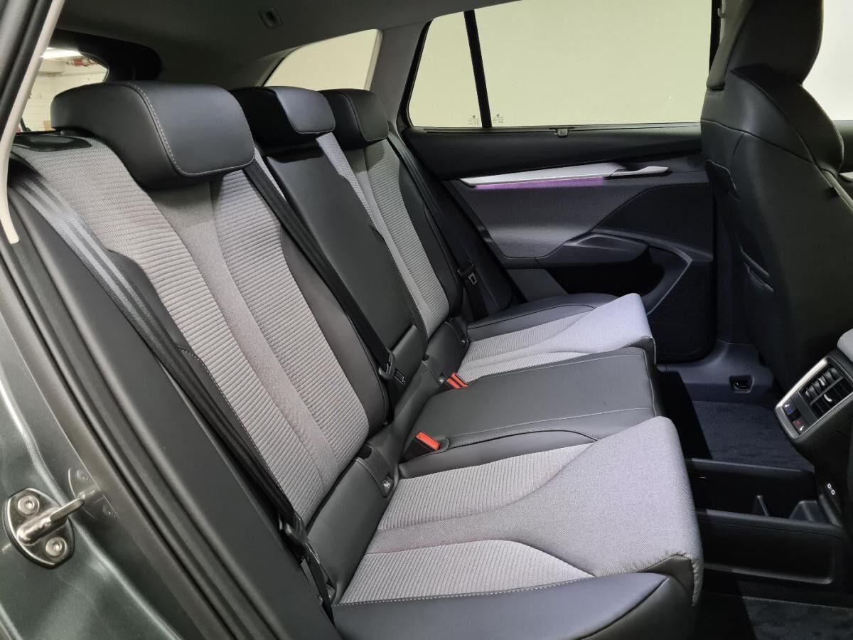 Skoda ENYAQ Enyaq 60 AHK Pano Matrix W-Pumpe 20