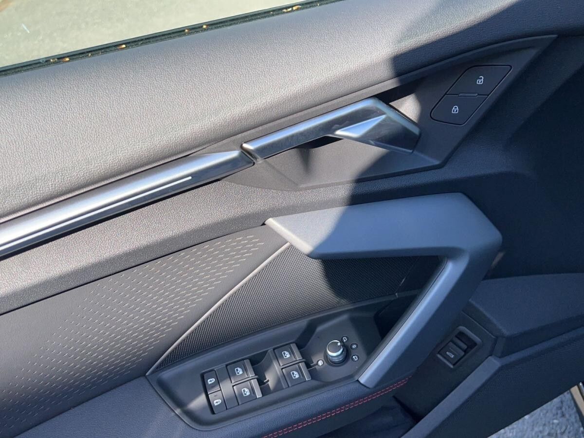 Audi A3 Sportback S line 35 TFSI S tronic+PANO+WKR