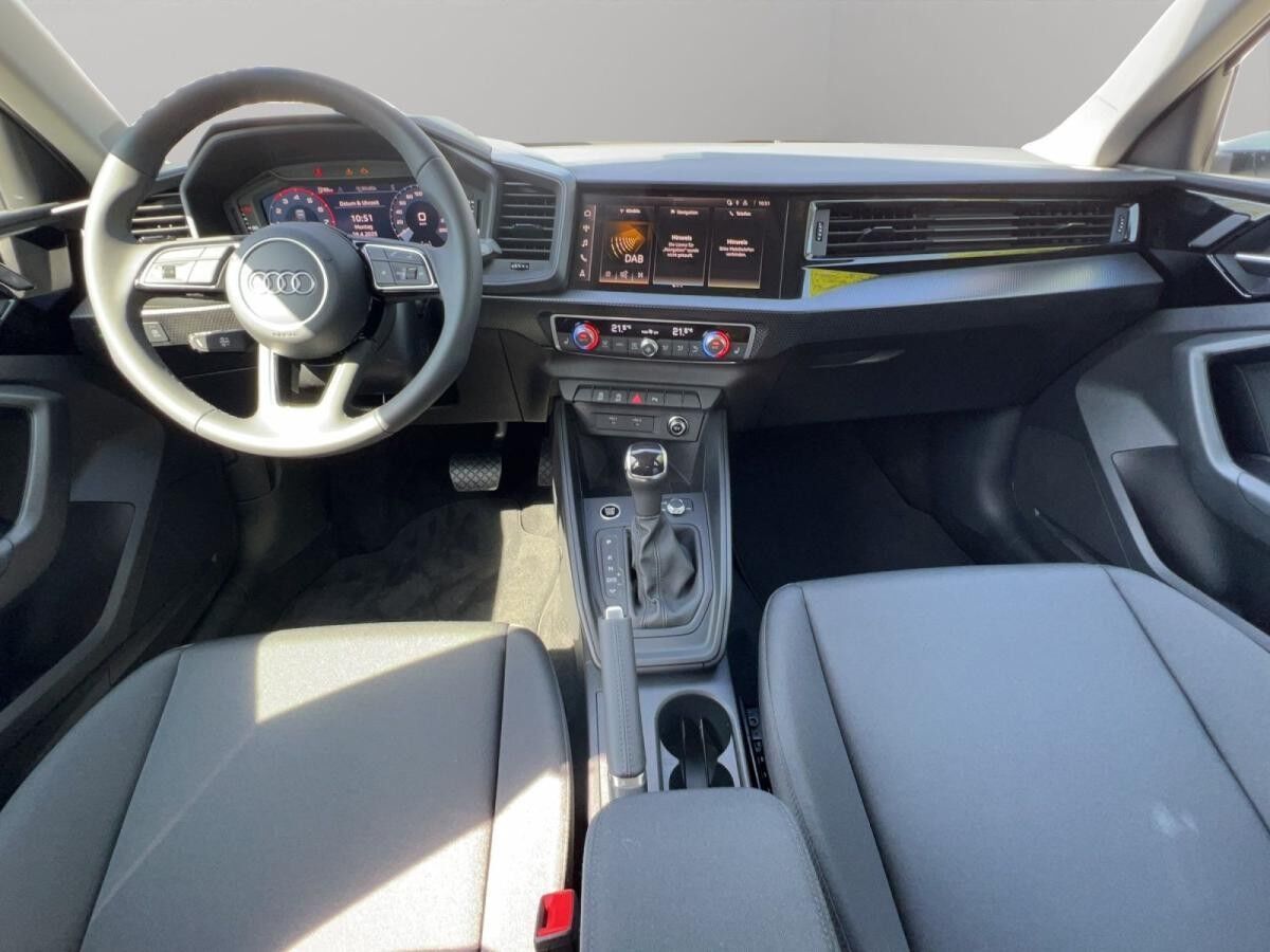 Audi A1 Sportback 30 TFSI S tronic+LED+GRA+GJR