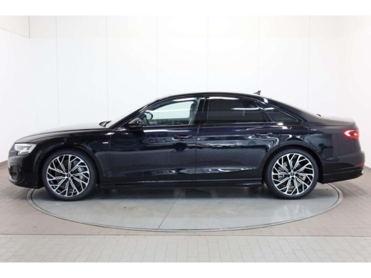 Audi A8 60 TFSI e quattro S line UPE: 162.470,- €