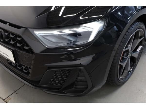 Audi A1 Sportback 40 TFSI S line