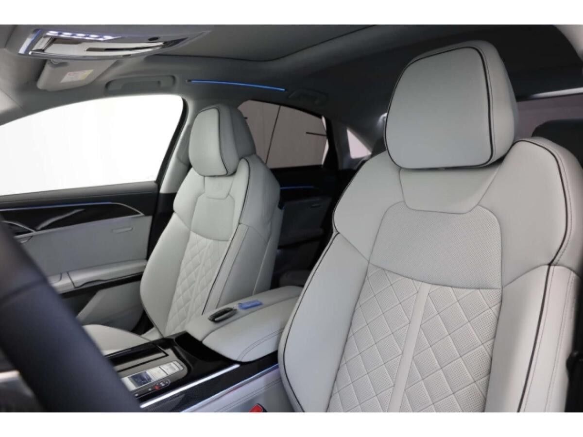 Audi A8 60 TFSI e quattro S line UPE: 162.470,- €