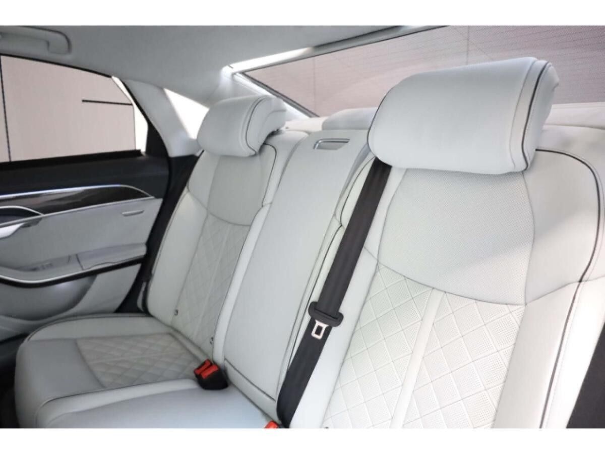 Audi A8 60 TFSI e quattro S line UPE: 162.470,- €