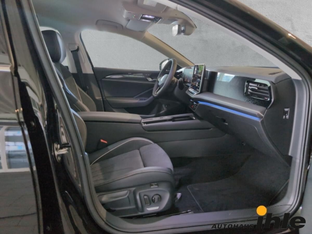 Volkswagen Passat Variant 1,5 TSI eHybrid DSG Business AKUSTIK