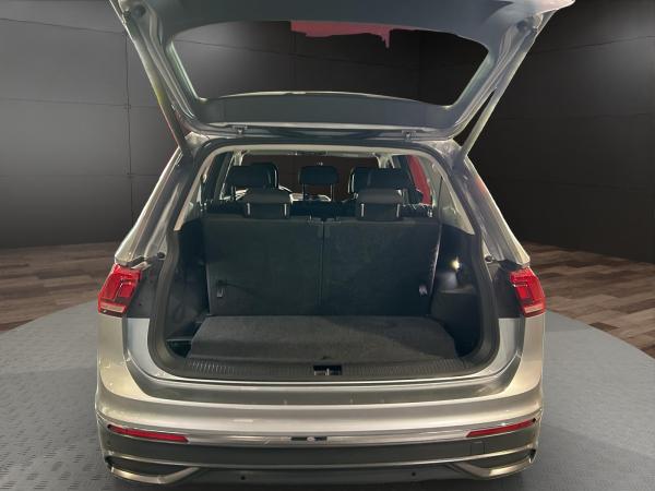 Volkswagen Tiguan Allspace Life 2.0 TDI*AHK*CAM*ACC*7SITZE*