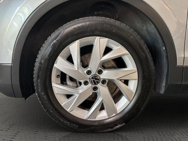 Volkswagen Tiguan Allspace Life 2.0 TDI*AHK*CAM*ACC*7SITZE*