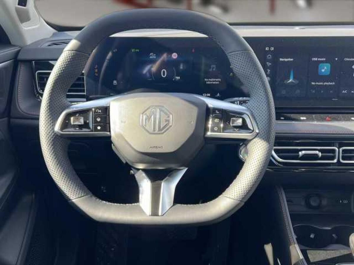 MG HS Luxury Automatik MY24 !!!Sofort Verfügbar!!!