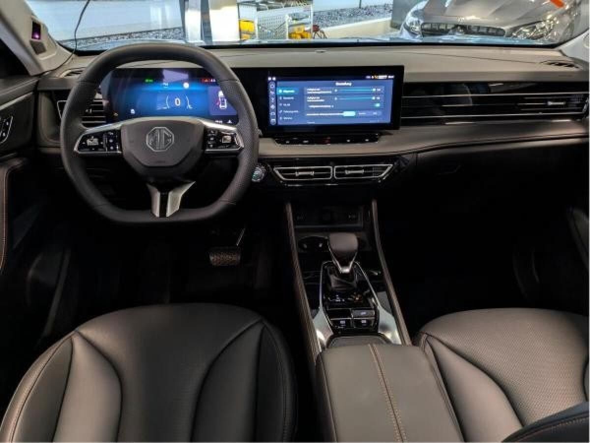 MG HS Luxury Automatik ***neues Modell***