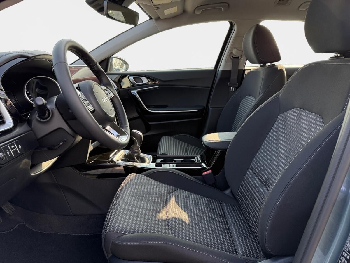 Kia Ceed 1,5T SW Ultimate Edition LED*SHZ*KAMERA*