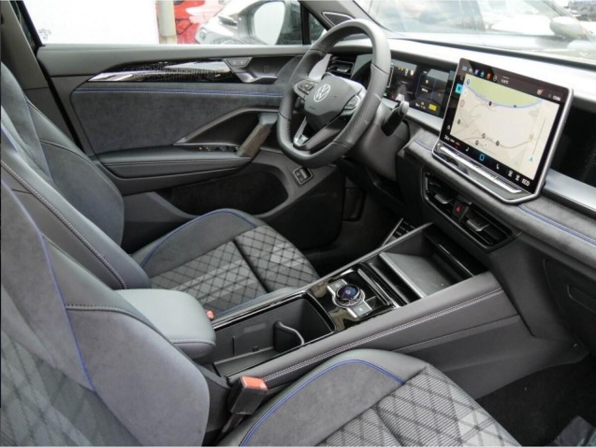 Volkswagen Tayron R-Line 2,0TDI 4MOTION DSG Pano,IQ Lagerwagen !