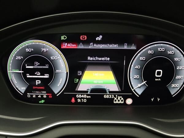 Audi Q5 Sportback 50 TFSIe quattro S-Line / Matrix