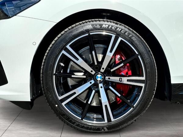 BMW i5 eDrive40 Touring M Sportpaket HK HiFi DAB