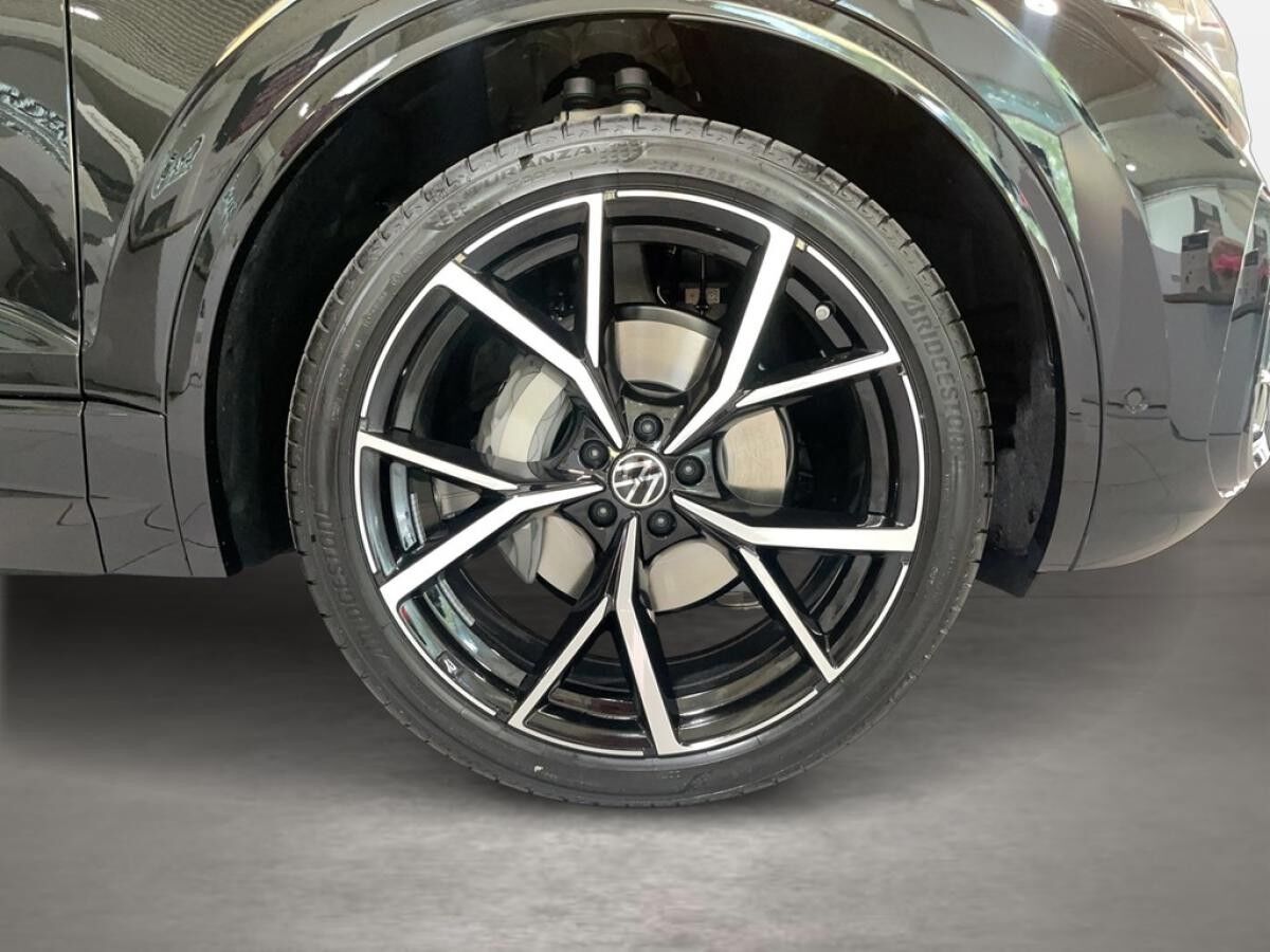 Volkswagen Touareg 3.0 V6 TDI 4M *R-LINE* AHK*HuD*PANO*22"*SOFORT VERFÜGBAR*