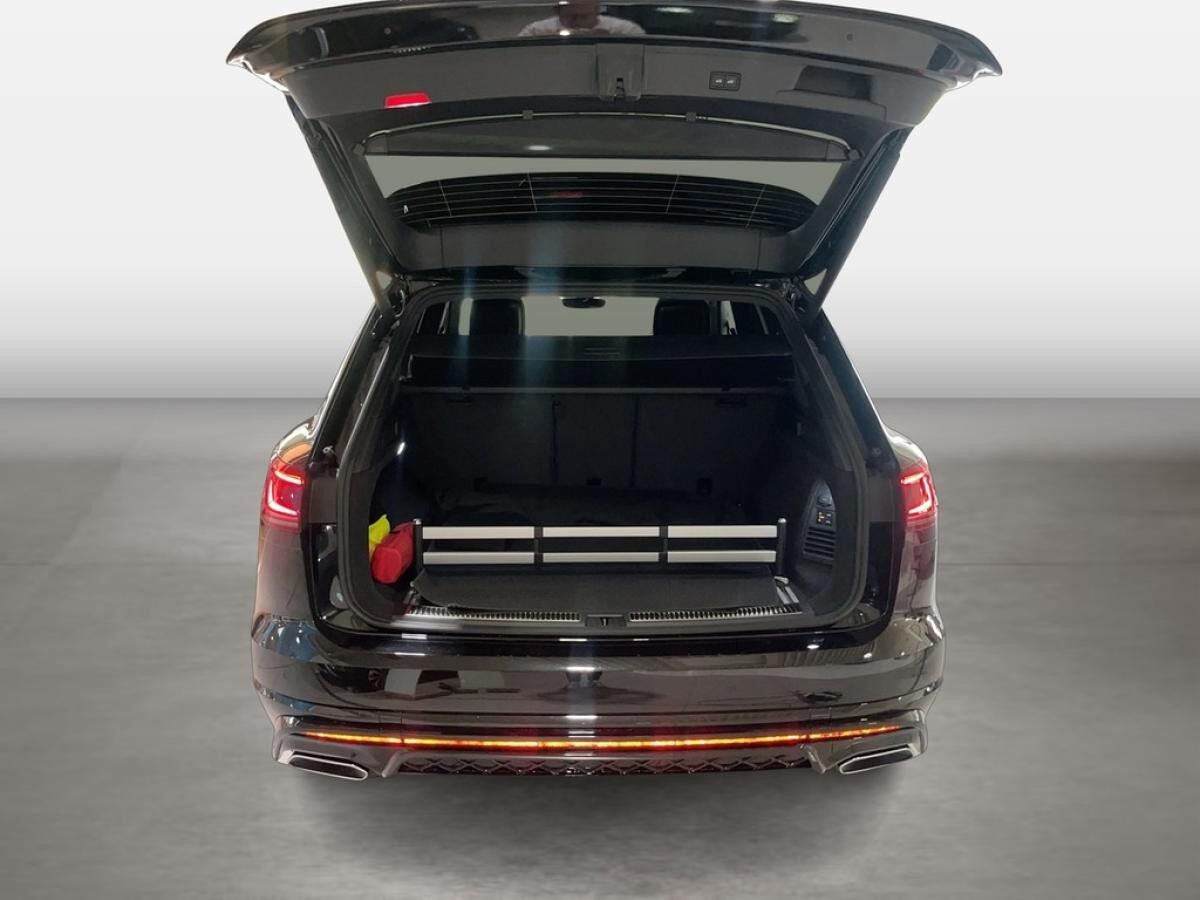 Volkswagen Touareg 3.0 V6 TDI 4M *R-LINE* AHK*HuD*PANO*22"*SOFORT VERFÜGBAR*