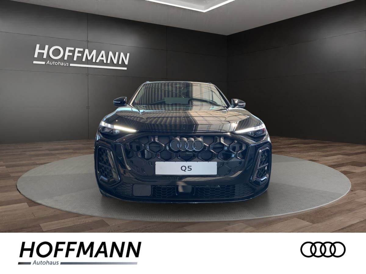 Audi Q5 SUV TDI quattro 150 KW S tronic / Tech pro, HuD, Luftfahrwerk, AHK