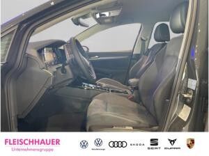 Volkswagen Golf 1.5 eTSI Style AHK Business-Premium Park&Comfort+