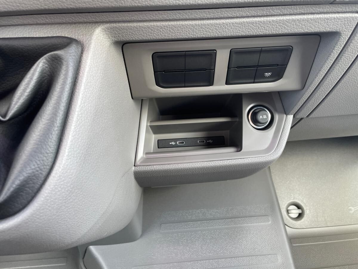 Volkswagen Crafter 35 Kasten MR HD 2,0TDI KAMERA KLIMA