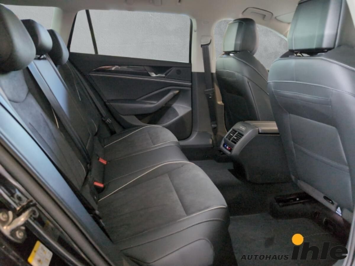 Volkswagen Passat Variant 1,5 TSI eHybrid DSG Business AKUSTIK