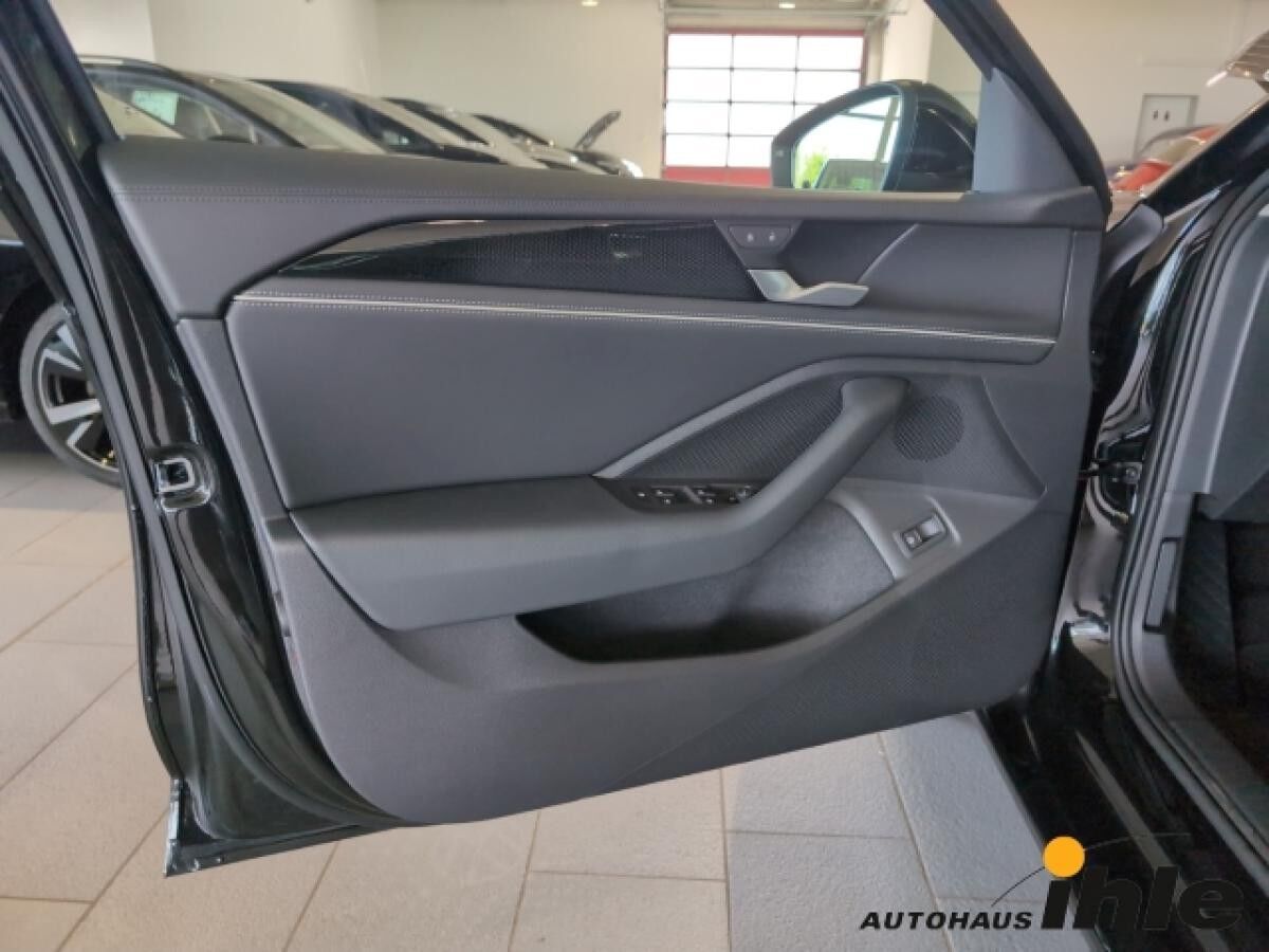 Volkswagen Passat Variant 1,5 TSI eHybrid DSG Business AKUSTIK