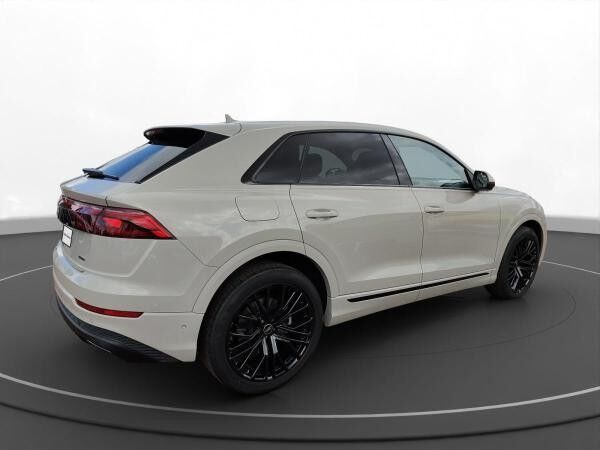 Audi Q8 SUV 55 TFSI e quattro tiptronic