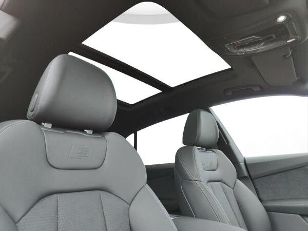 Audi Q8 SUV 55 TFSI e quattro tiptronic